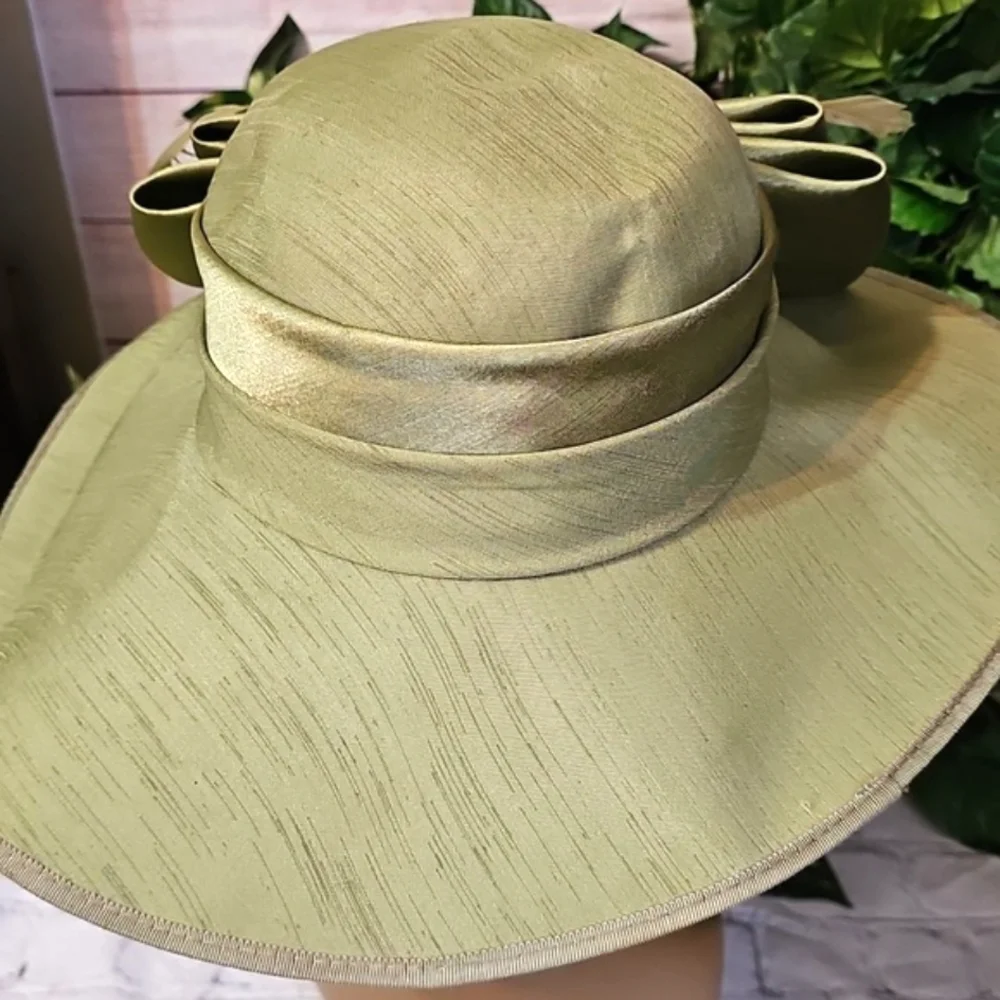 Giovannio Elegant Green Women's Hat with Bow/Feathers - Picture 5 of 9